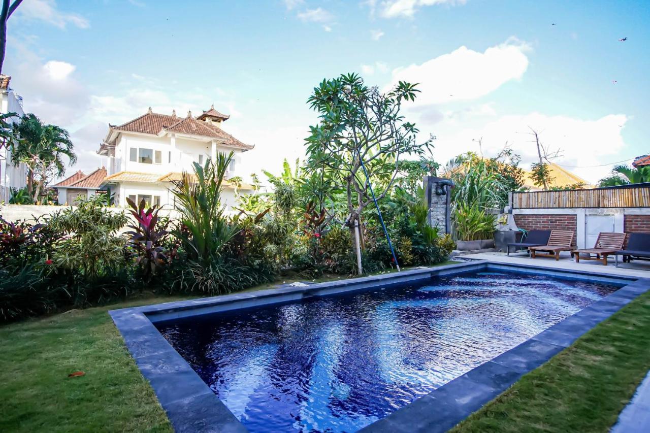 Bali Manik Guest House Canggu Exterior photo